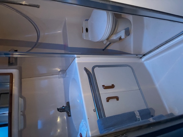 Boat image 15 - 1990 Sea Ray 350 Express Cruiser