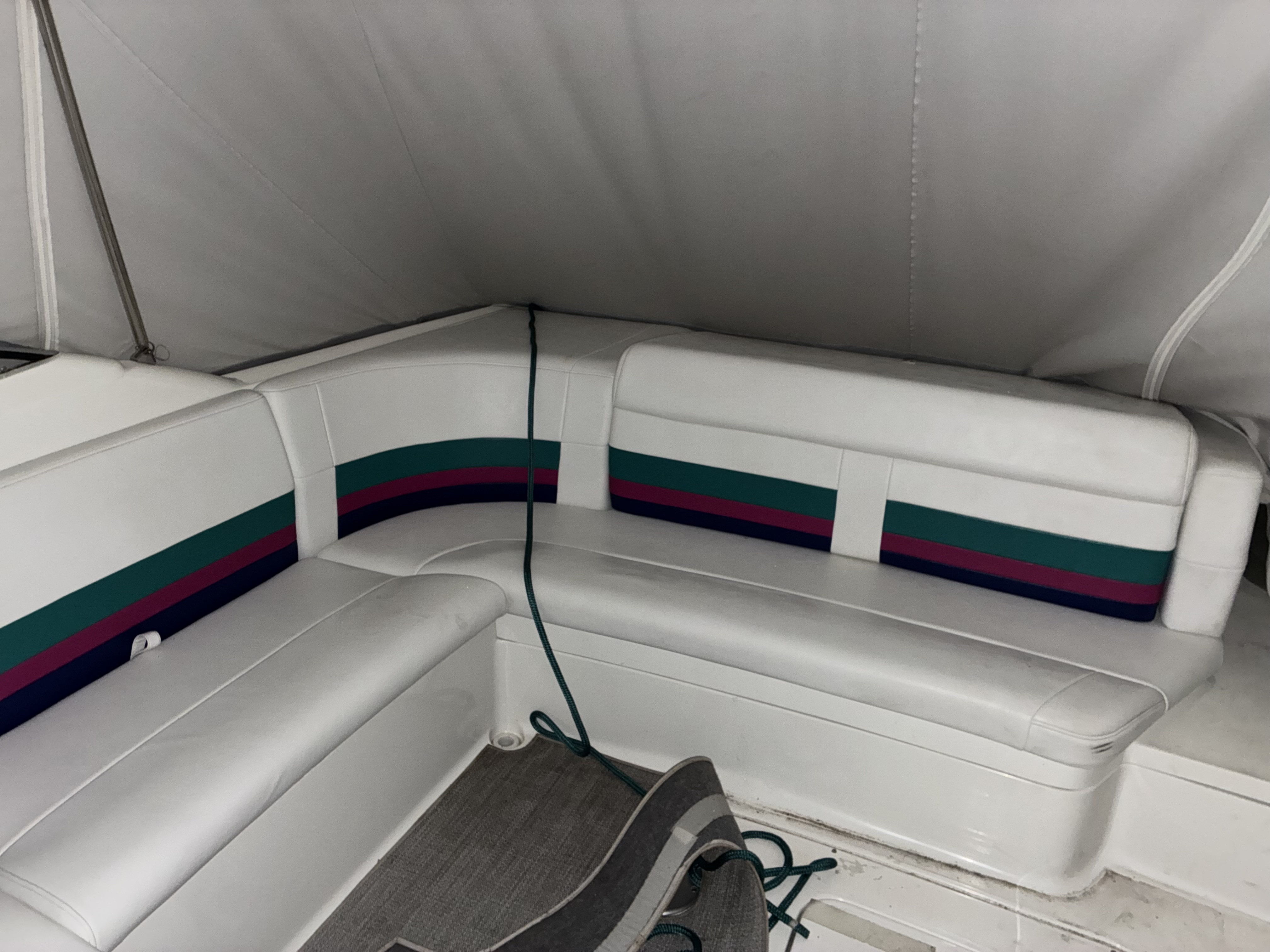 Boat image 4 - 1998 Formula 330 SS