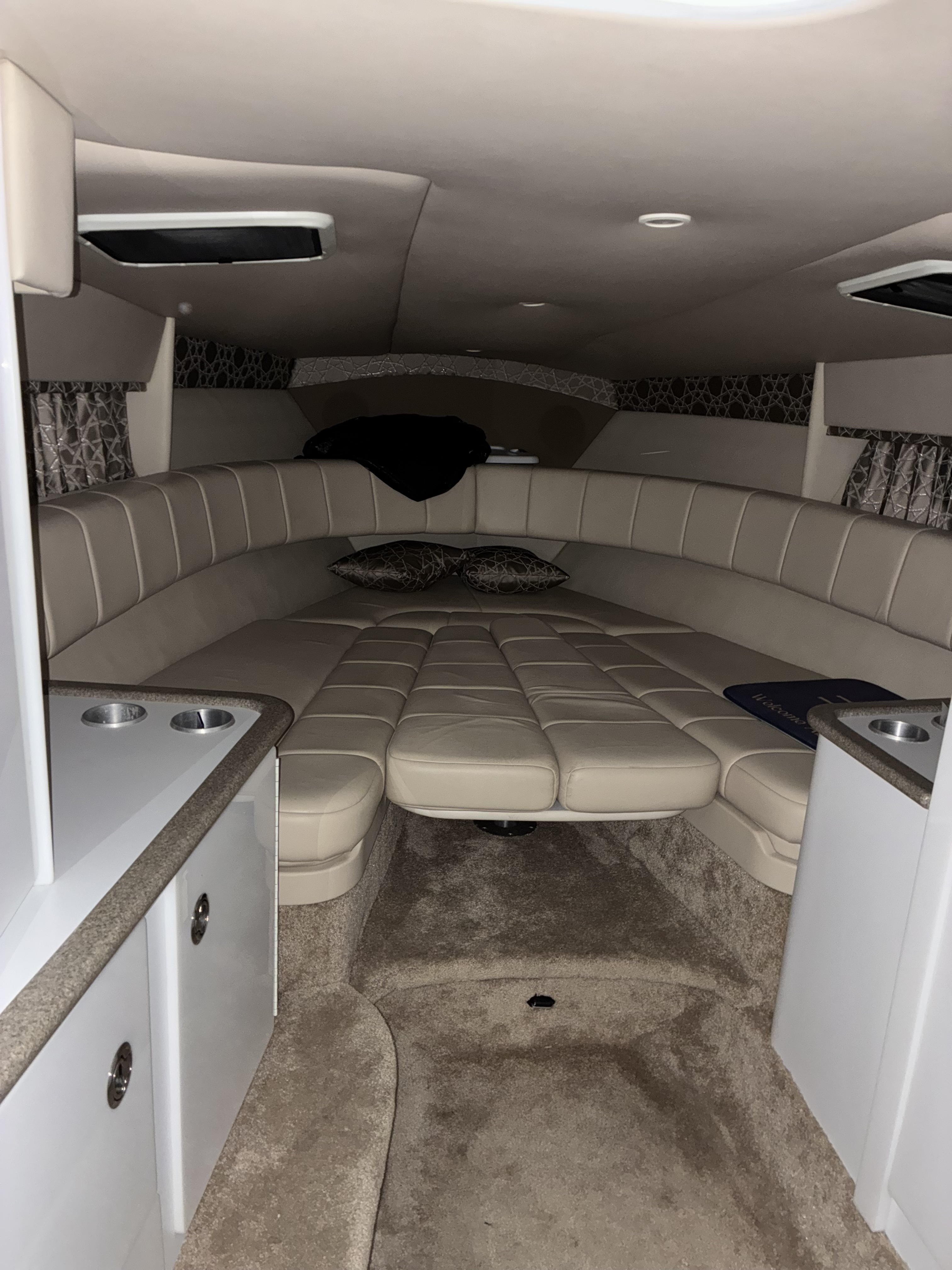 Boat image 8 - 1998 Formula 330 SS