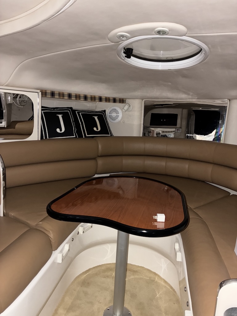 Boat image 12 - 2004 Monterey 302 Cruiser