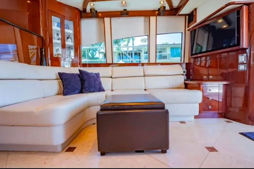 Boat image 5 - 2012 Neptunus 62 Flybridge
