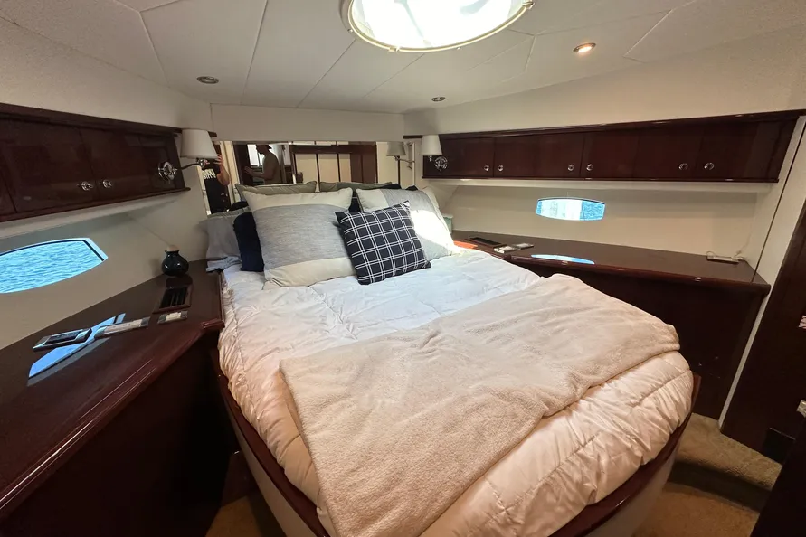Boat image 14 - 2012 Neptunus 62 Flybridge