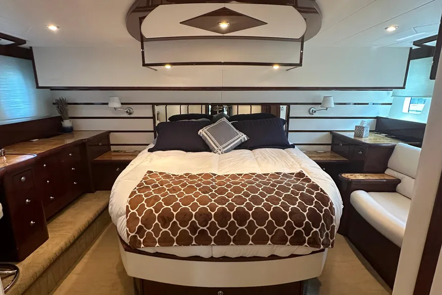 Boat image 16 - 2012 Neptunus 62 Flybridge
