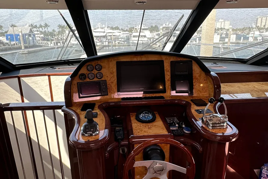 Boat image 28 - 2012 Neptunus 62 Flybridge