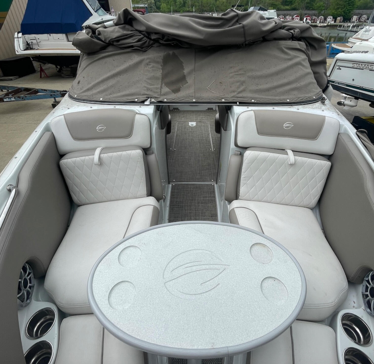Boat image 3 - 2018 - Crownline - 235 SS Bow Rider