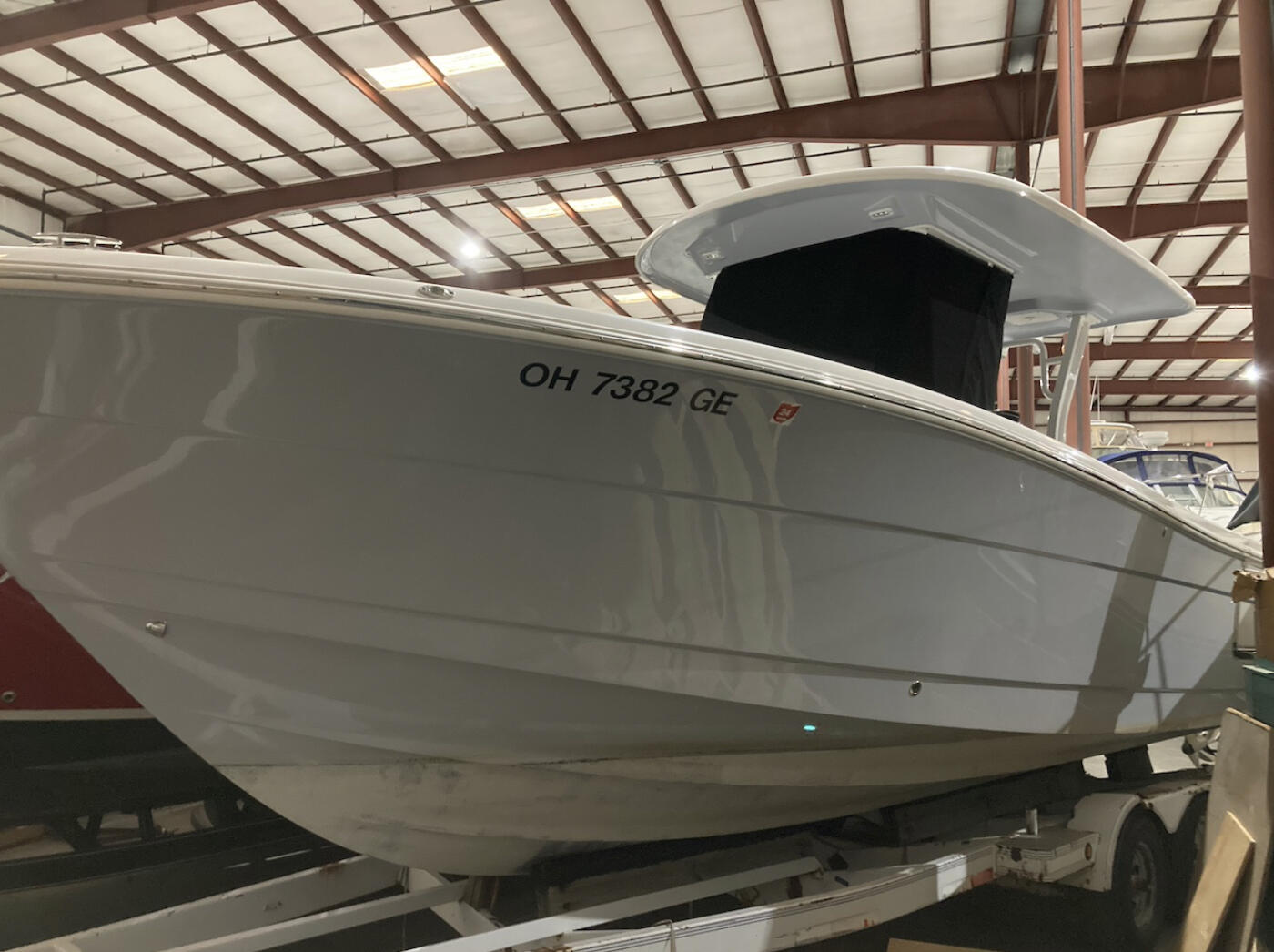 2021 robalo 302 r center console