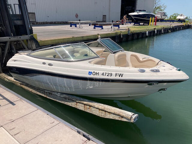 Boat image 1 - 2006 Chaparral 1900 Bow Rider