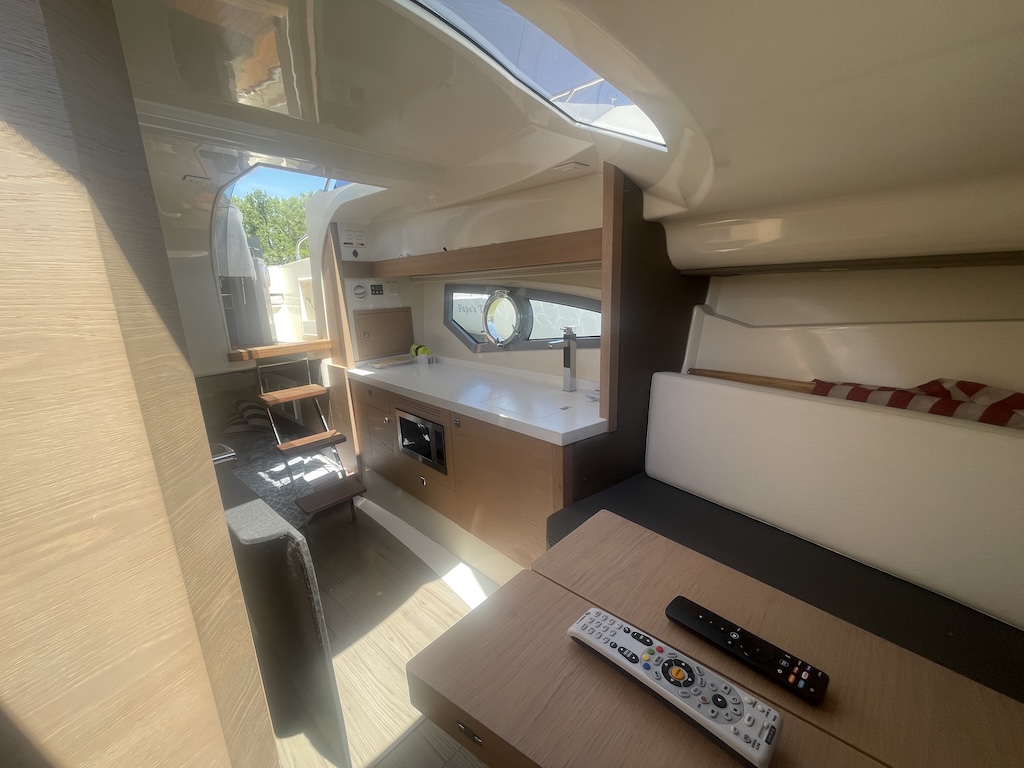 Boat image 8 - 2015 Faeton 36 Formentera