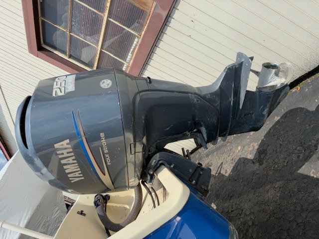 Boat image 8 - 1998 Sea-Pro 235 Center Console