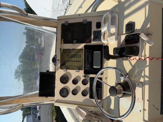 Boat image 13 - 1998 Sea-Pro 235 Center Console