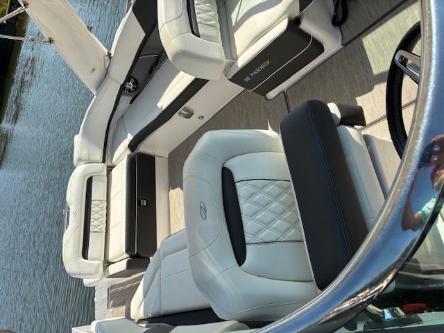 Boat image 6 - 2019 Regal 260 Bow Rider FasDeck