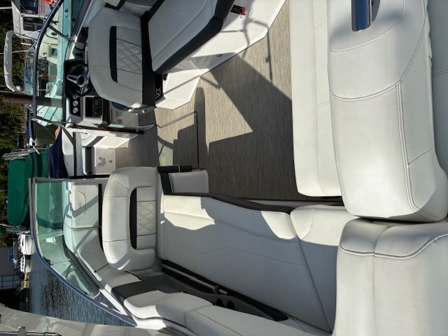 Boat image 12 - 2019 Regal 260 Bow Rider FasDeck