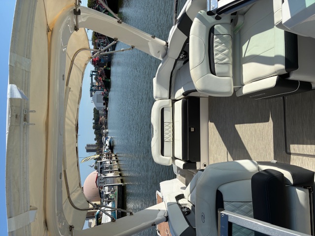 Boat image 9 - 2019 Regal 260 Bow Rider FasDeck