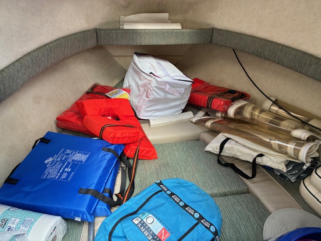 Boat image 7 - 2001 Trophy 2052 Walkaround