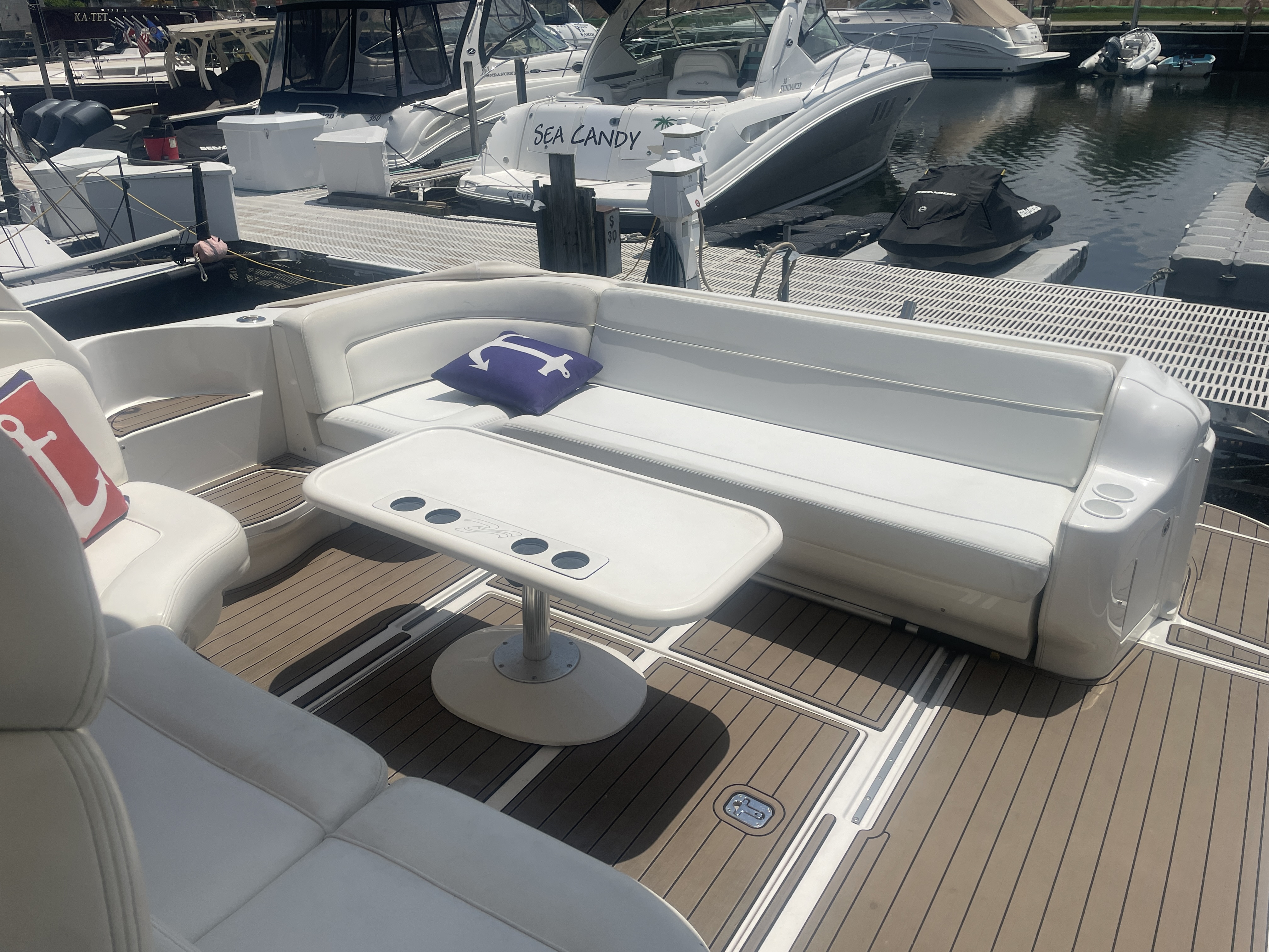 Boat image 4 - 2001 Sea Ray Sundancer 460