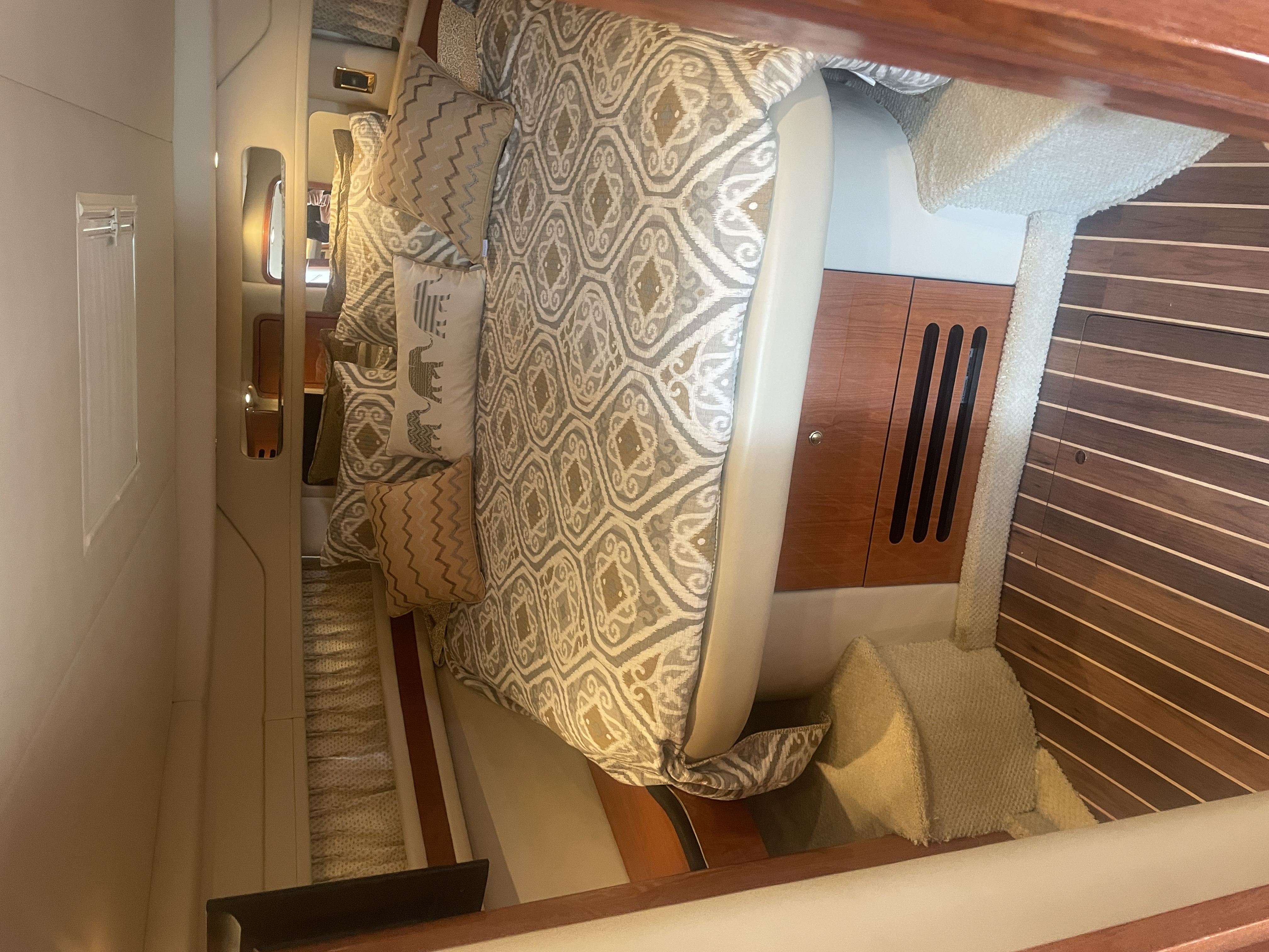 Boat image 10 - 2001 Sea Ray Sundancer 460