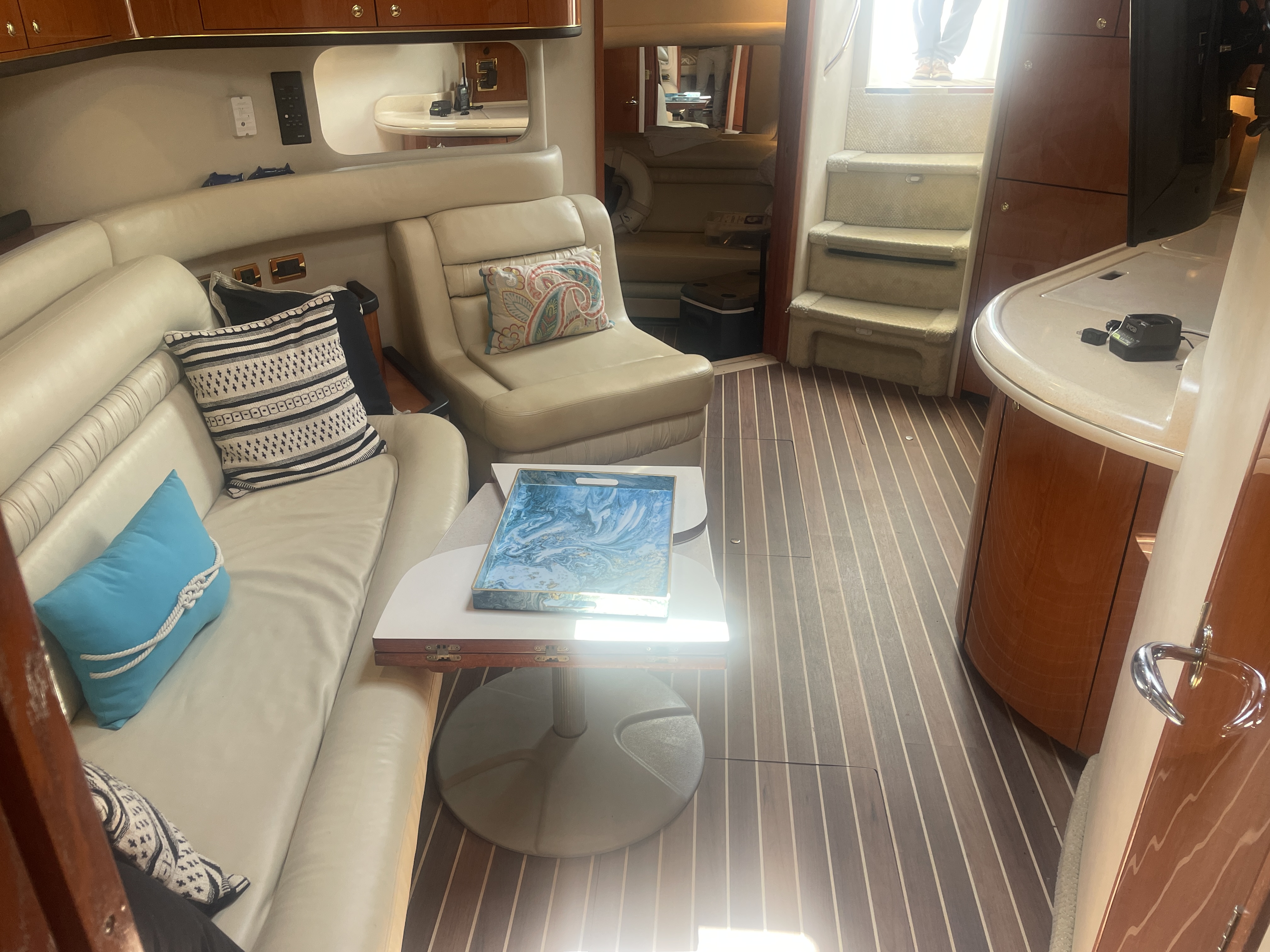 Boat image 11 - 2001 Sea Ray Sundancer 460
