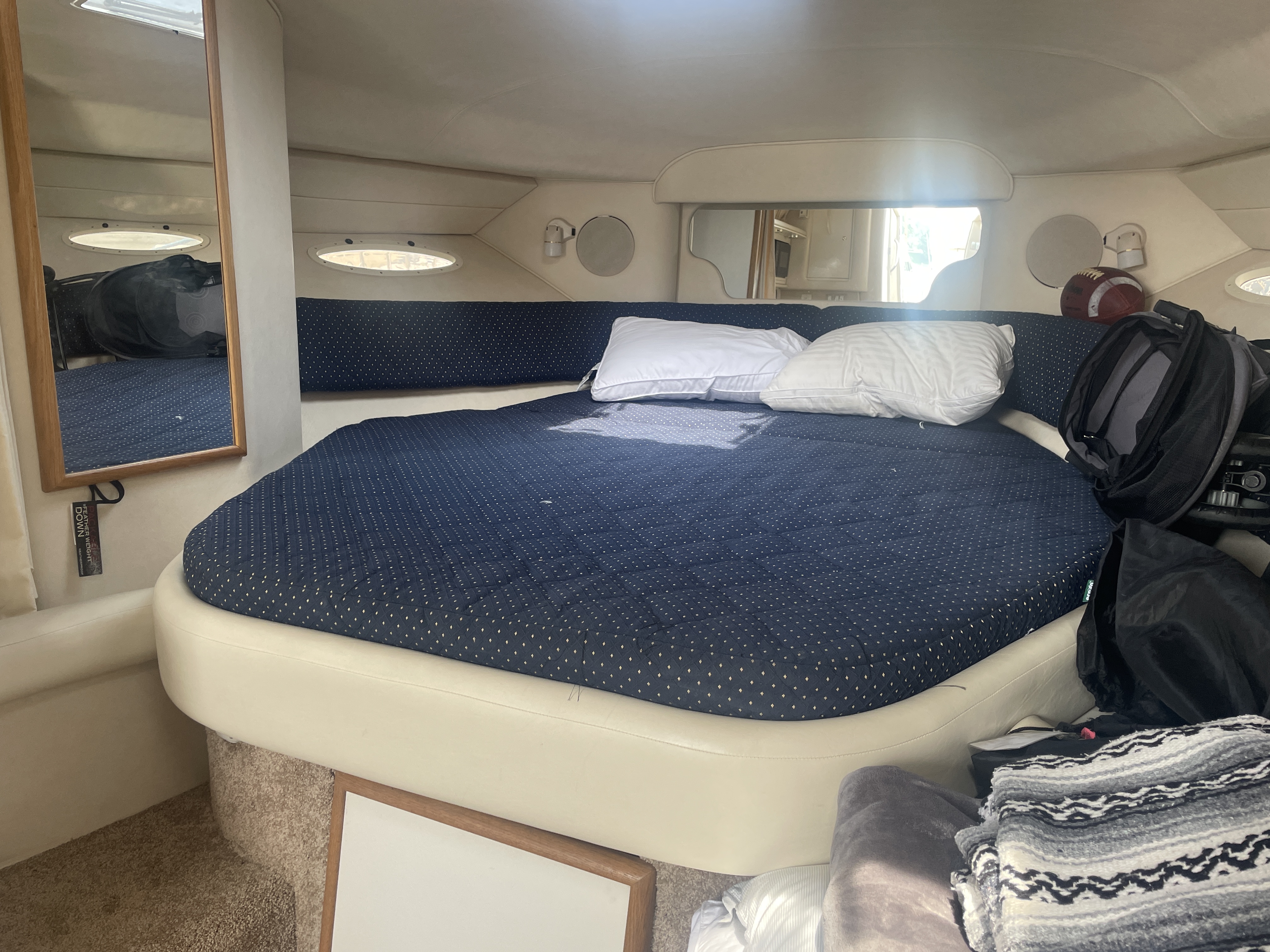 Boat image 12 - 1999 Sea Ray Sundancer 340