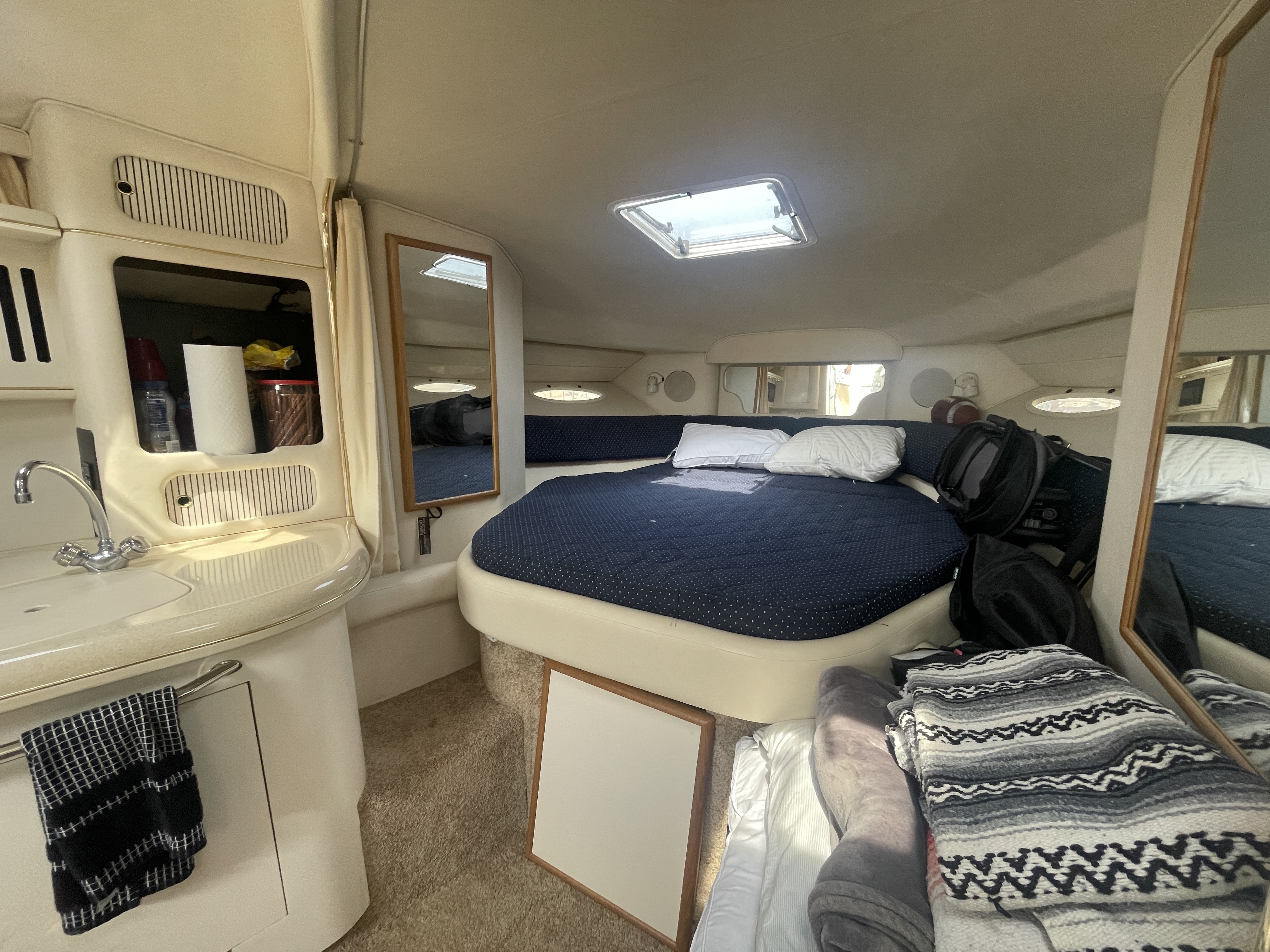 Boat image 13 - 1999 Sea Ray Sundancer 340