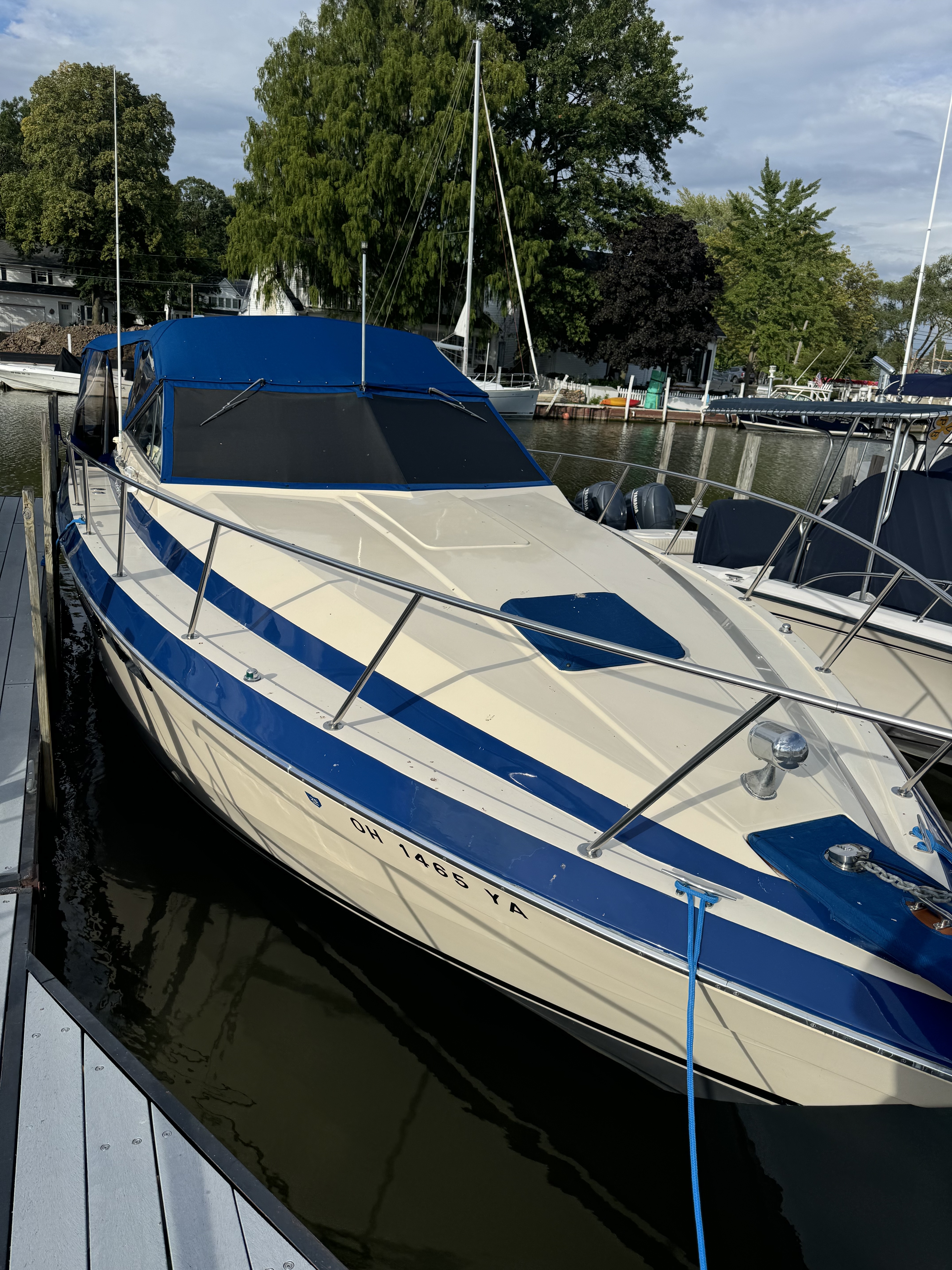 1983 chris craft commander 332