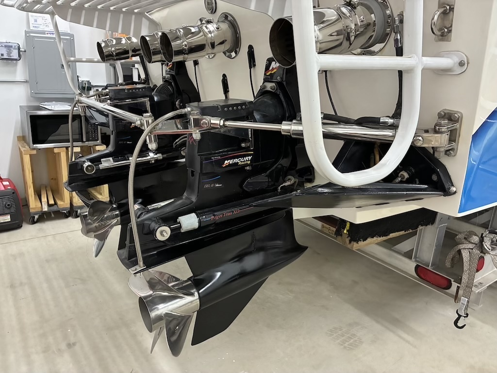 Boat image 2 - 1994 Cigarette 350 Cafe Racer