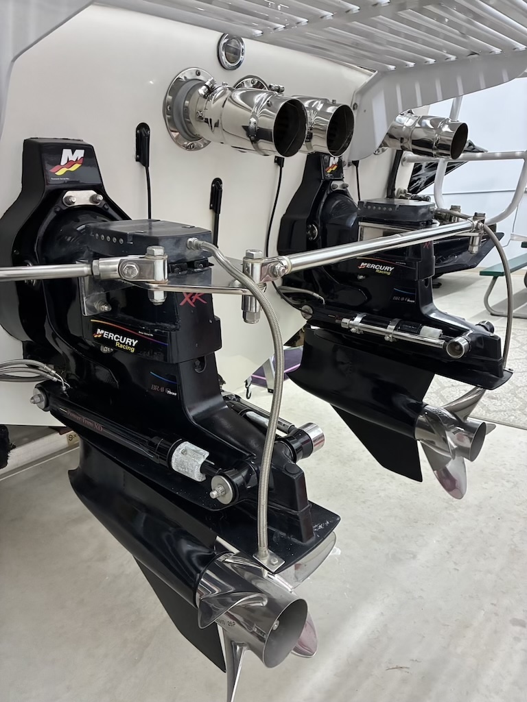 Boat image 3 - 1994 Cigarette 350 Cafe Racer