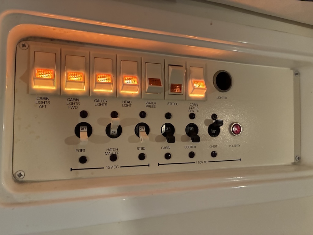 Boat image 15 - 1994 Cigarette 350 Cafe Racer