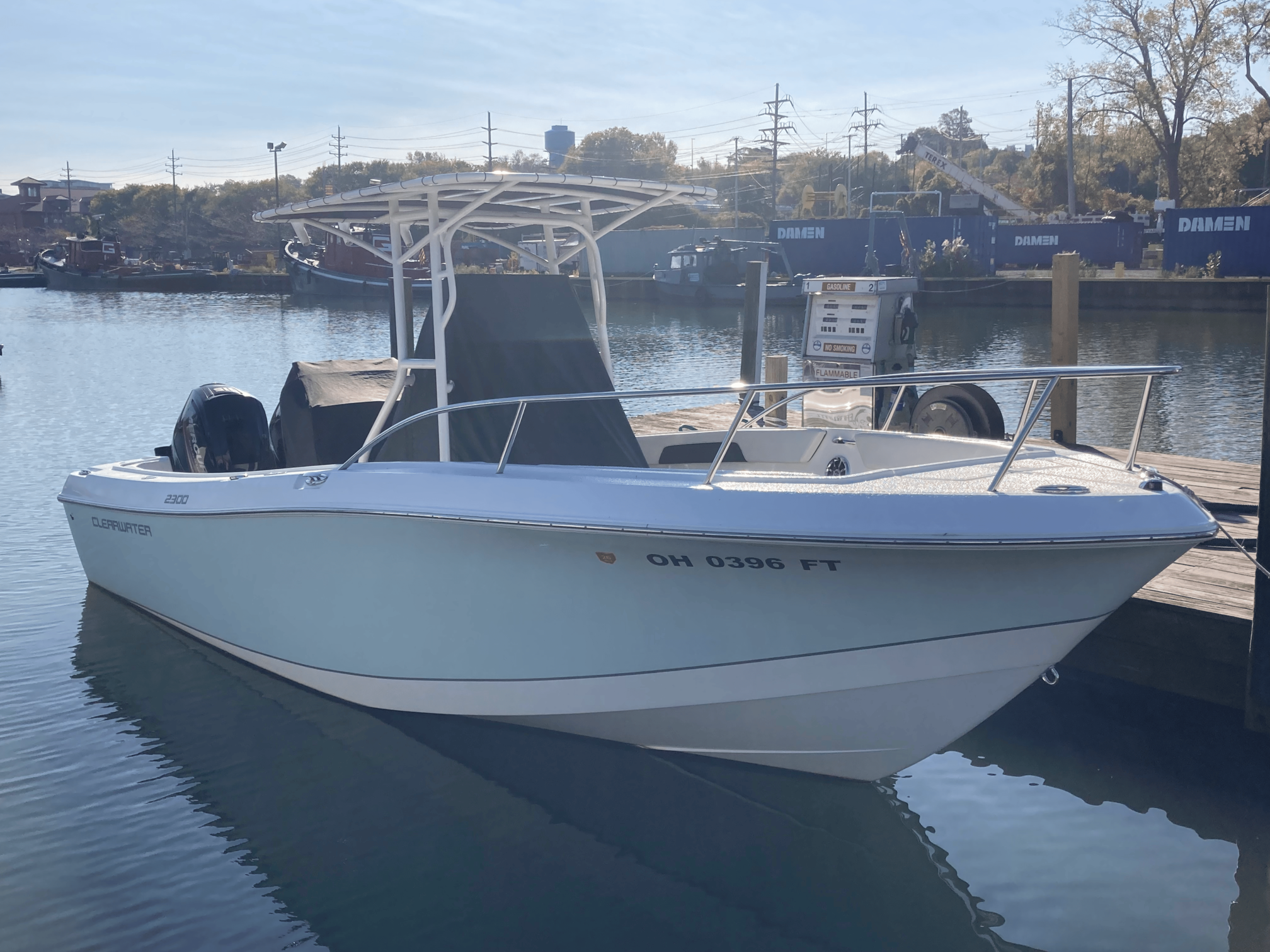 2017 Clearwater 2300 center console fishing boat with twin Mercury 115HP outboards Cleveland Ohio