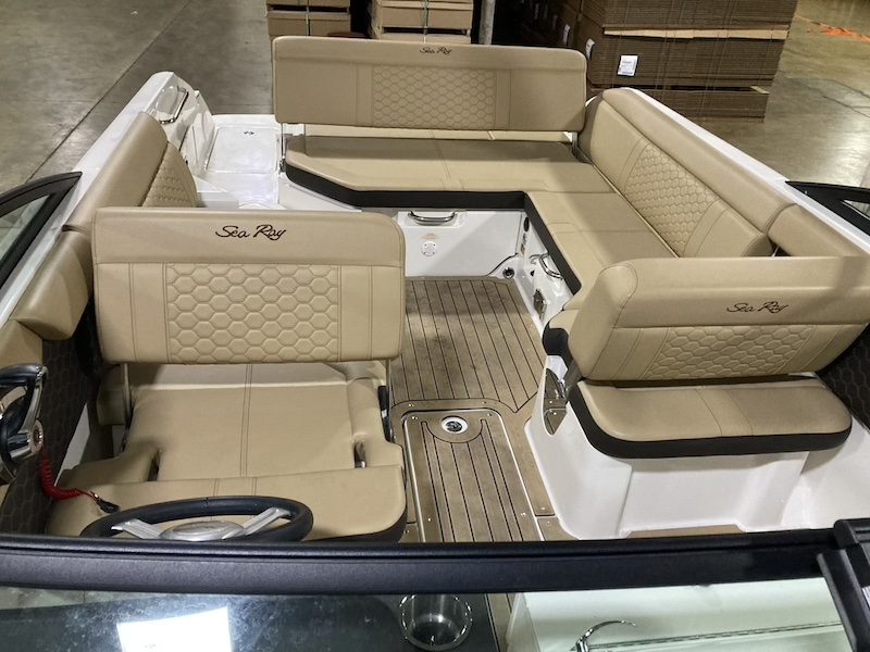 Boat image 13 - 2022 Sea Ray 250 Bow Rider