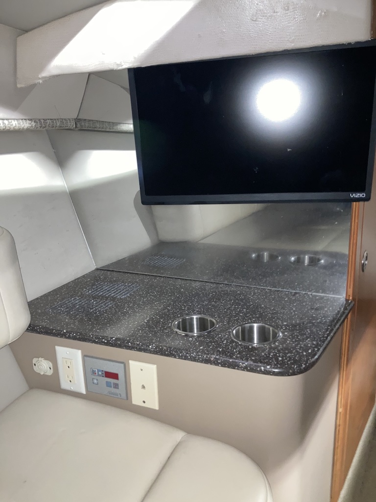 Boat image 5 - 2004 Formula 330 SS – Twin 383 MAG Strokers