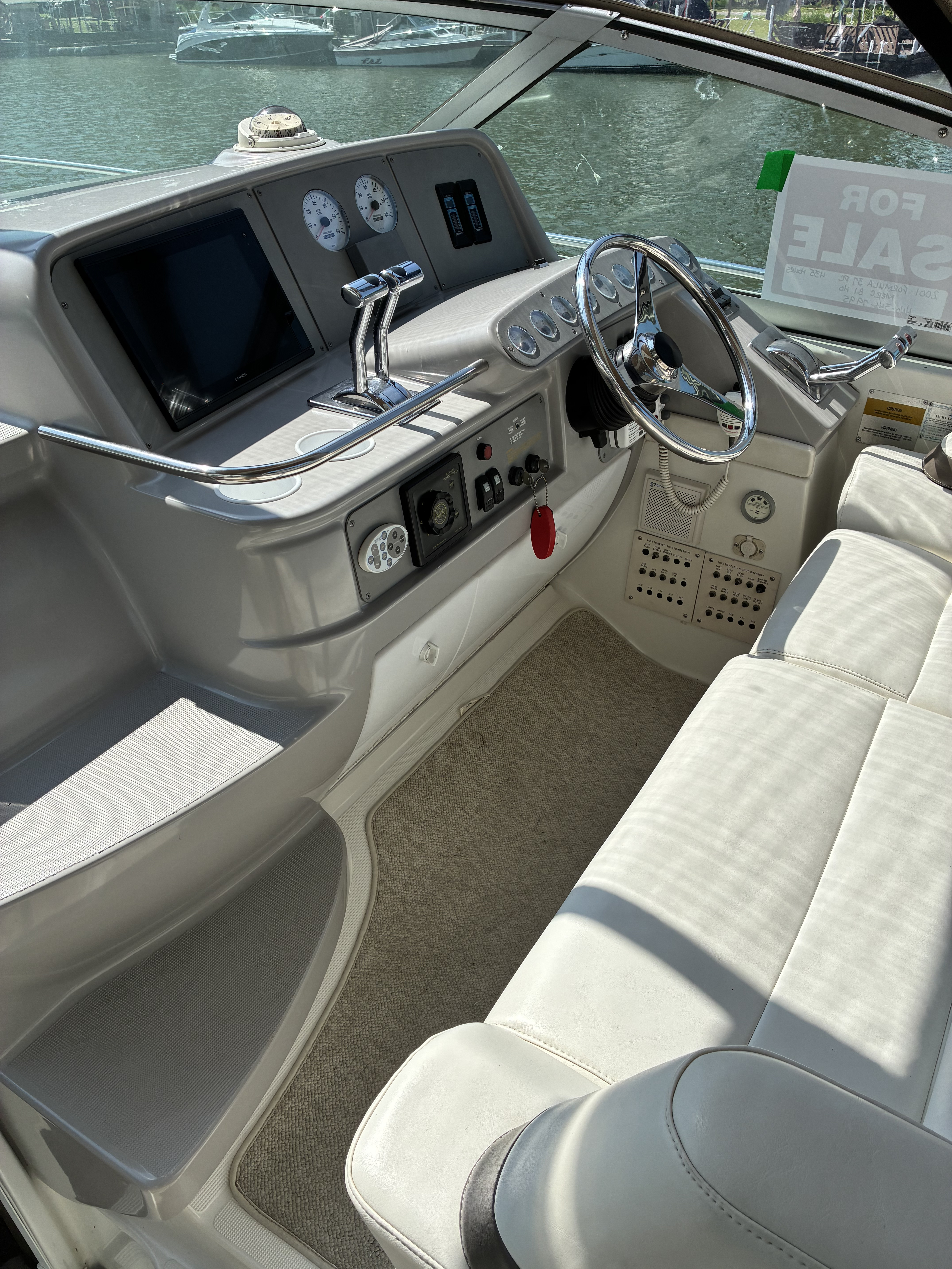 Boat image 4 - 2001 Formula 37 PC
