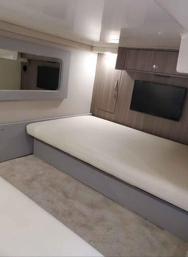Boat image 3 - 2019 Regal 35 Coupe