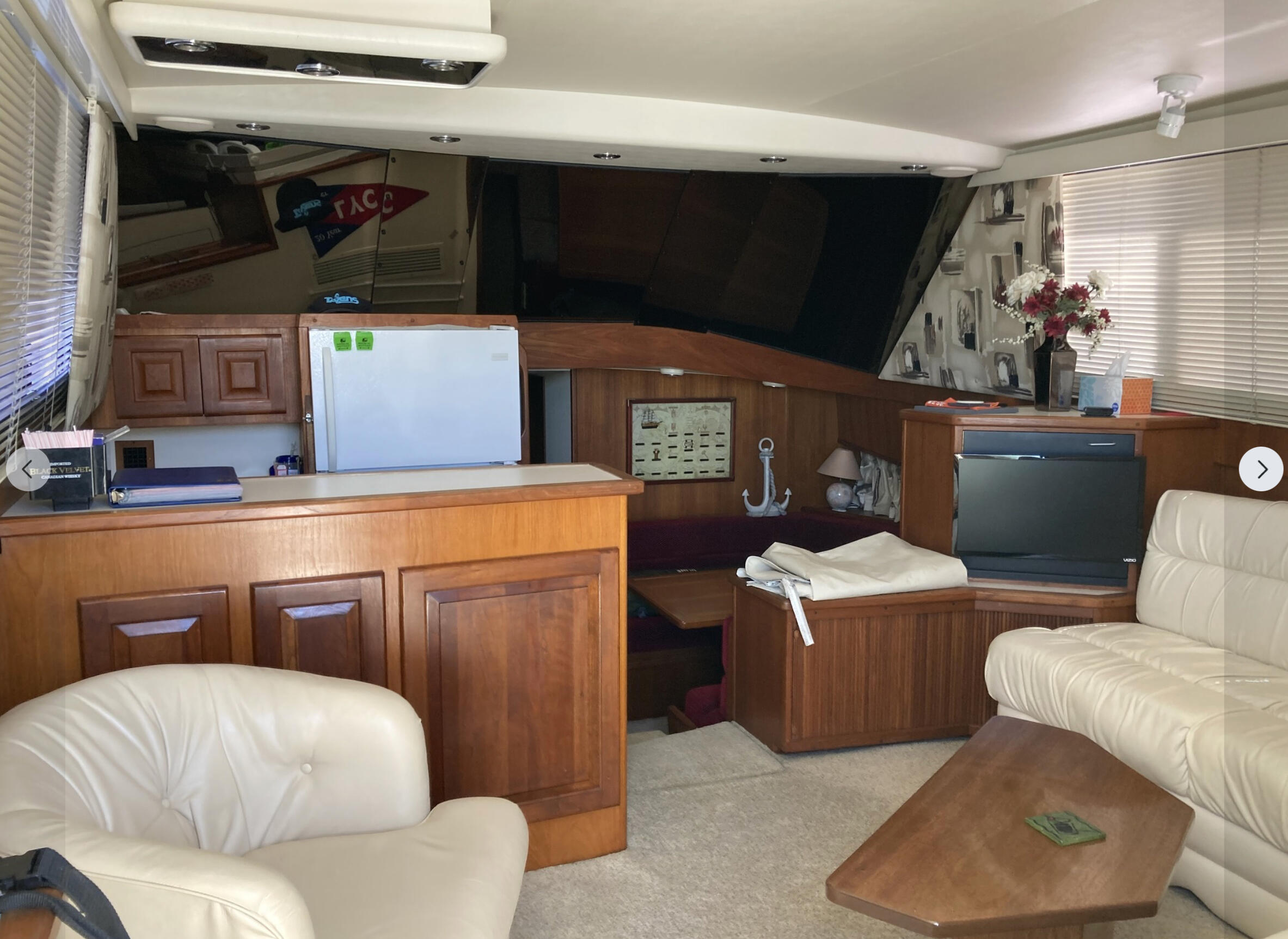 Boat image 3 - 1990 Viking 45' Convertible